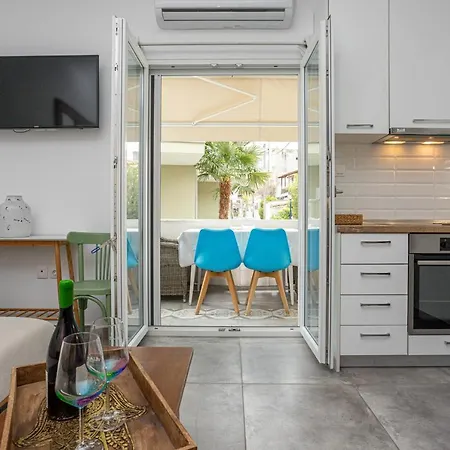 Apoikia Apartment